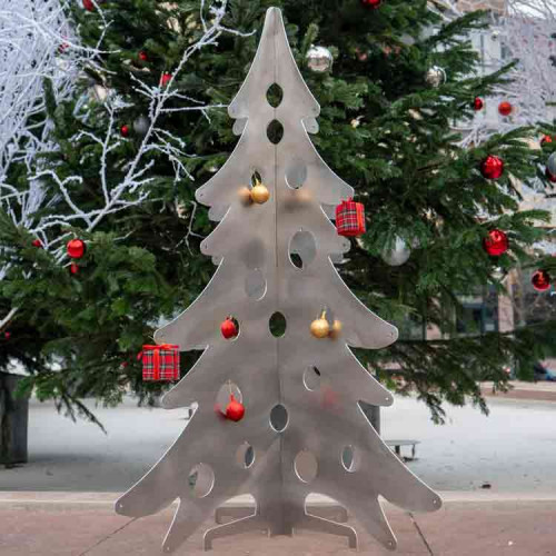 Design kunstkerstboom in metaal