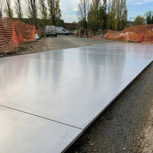 Op maat gemaakte onbehandelde aluminium rijplaat - Bodembescherming