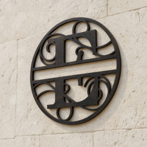 Monogramme lettre E en métal sur mesure