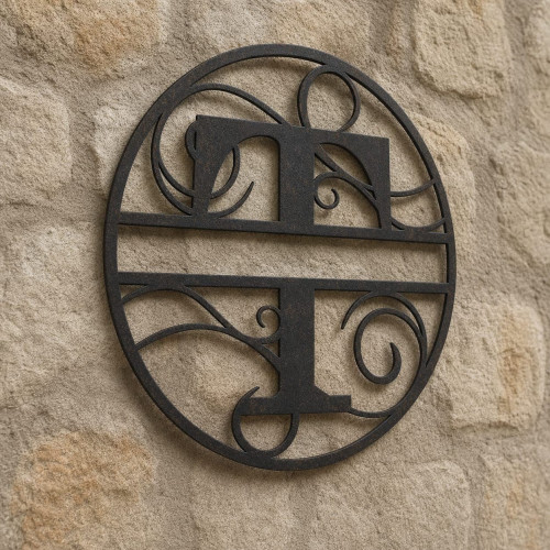 Individuelles Metallmonogramm Buchstabe T