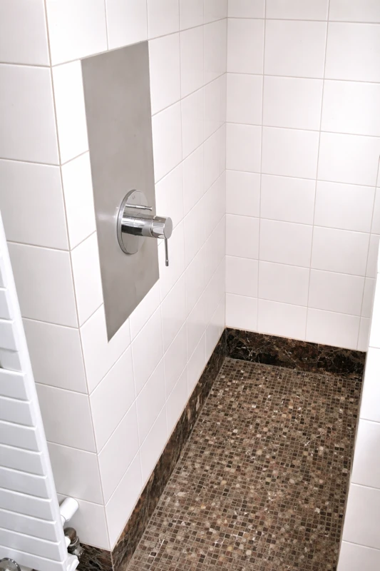 Plaque de visite murale en inox pour douche - Inox brut