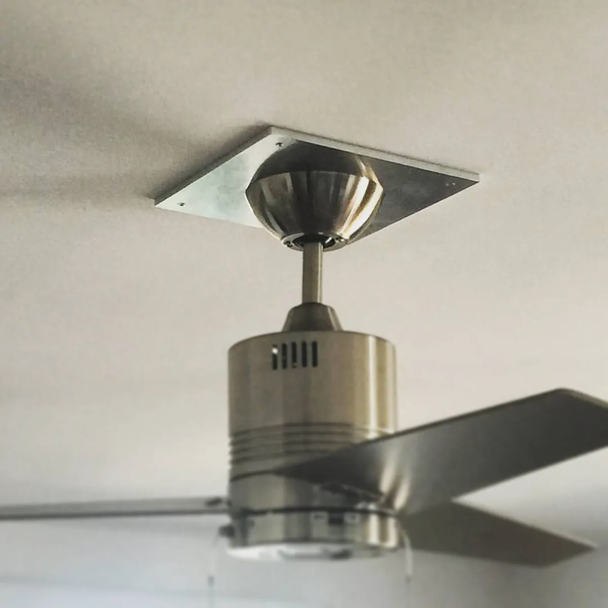 Support ventilateur en alu - Aluminium brut